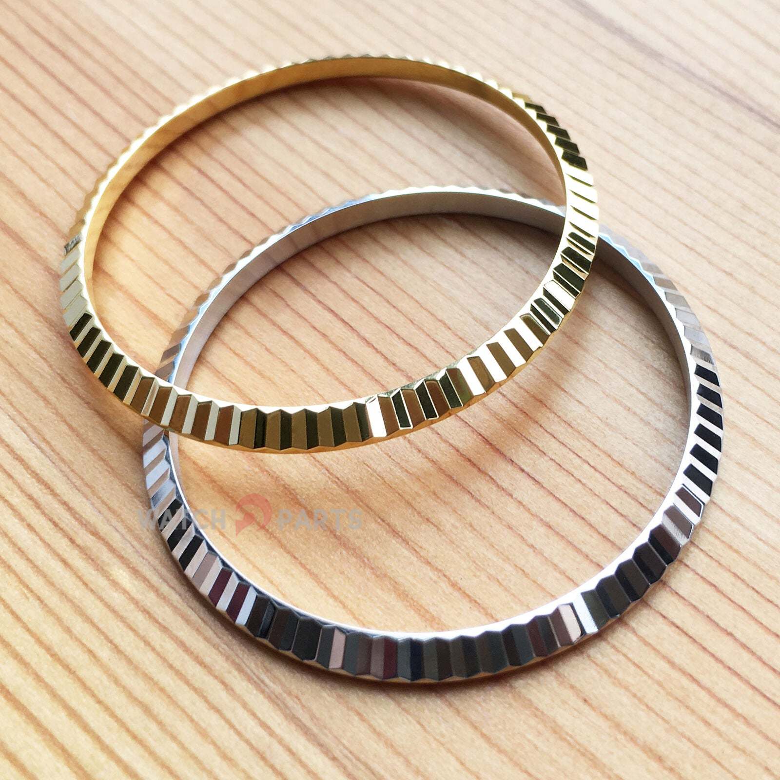 Rolex Watch Datejust - Geriffelte Ringlünette aus Stahl für die